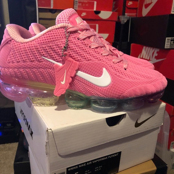 nike vapormax peach